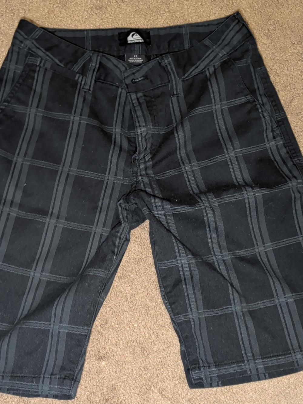 Quiksilver Mens Size 27 Black Gray Plaid Shorts Y2K Skate Surf